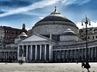 Naples Basilica