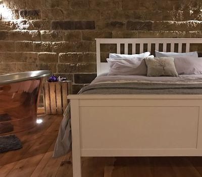 Christmas Cottage Honley 2019 Bedroom
