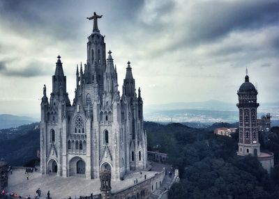 Temple Expiatori Del Sagrat Cor